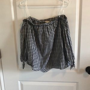 Off the shoulder shirt!